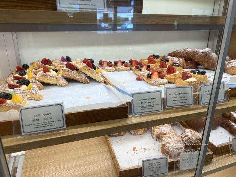 Paris Baguette - Centreville, VA